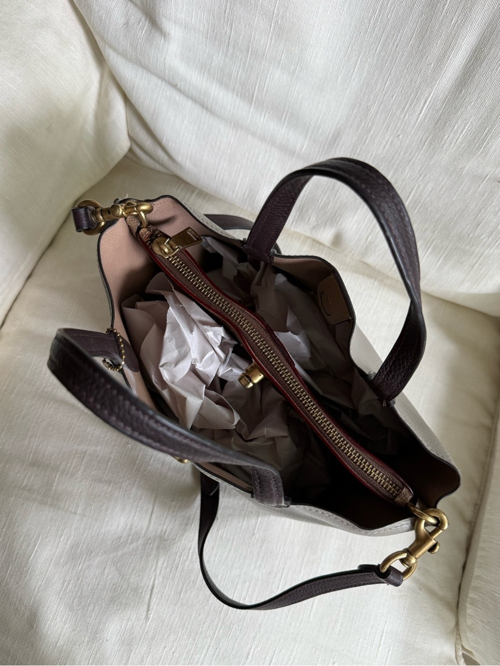 COACH Willow tote bag grey leather gold hardware - Picture 8 of 14